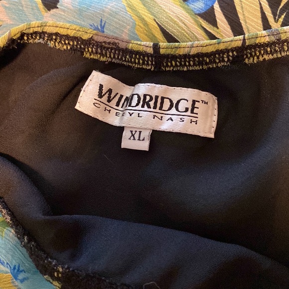 Windridge Cheryl Nash French Floral Sheer Bottom Ruffles Shirt - Picture 9 of 11